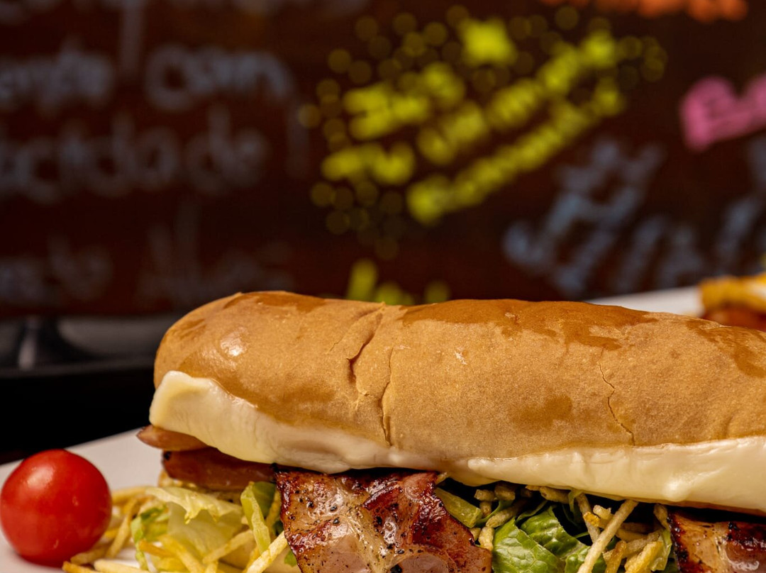 Obviamente Bar-维塞乌必去景点