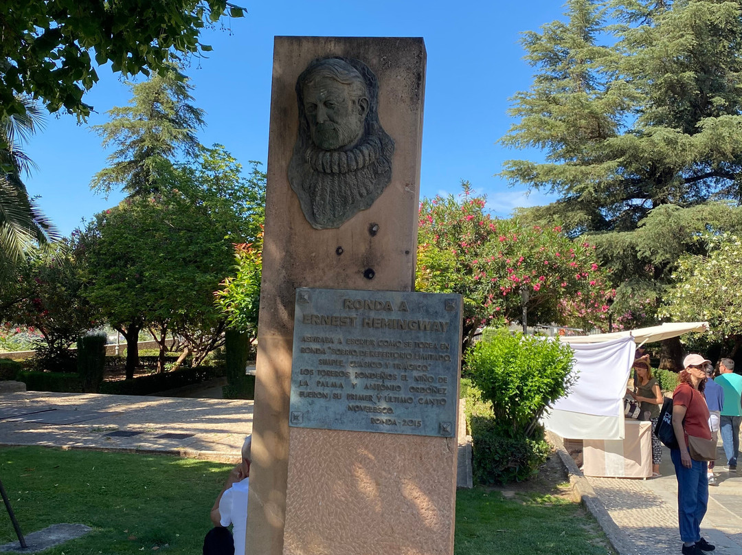 Ernest Hemingway Ronda Sculpture-隆达必去景点