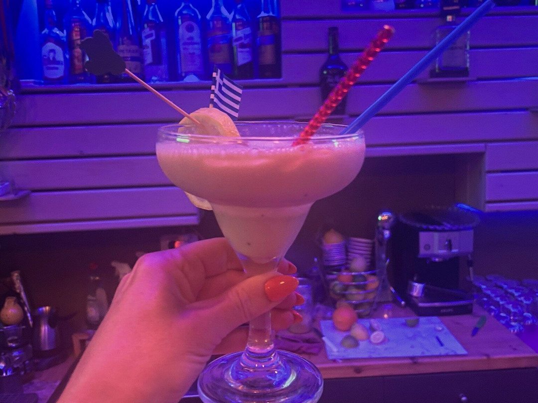 Jollies Bar景点图片