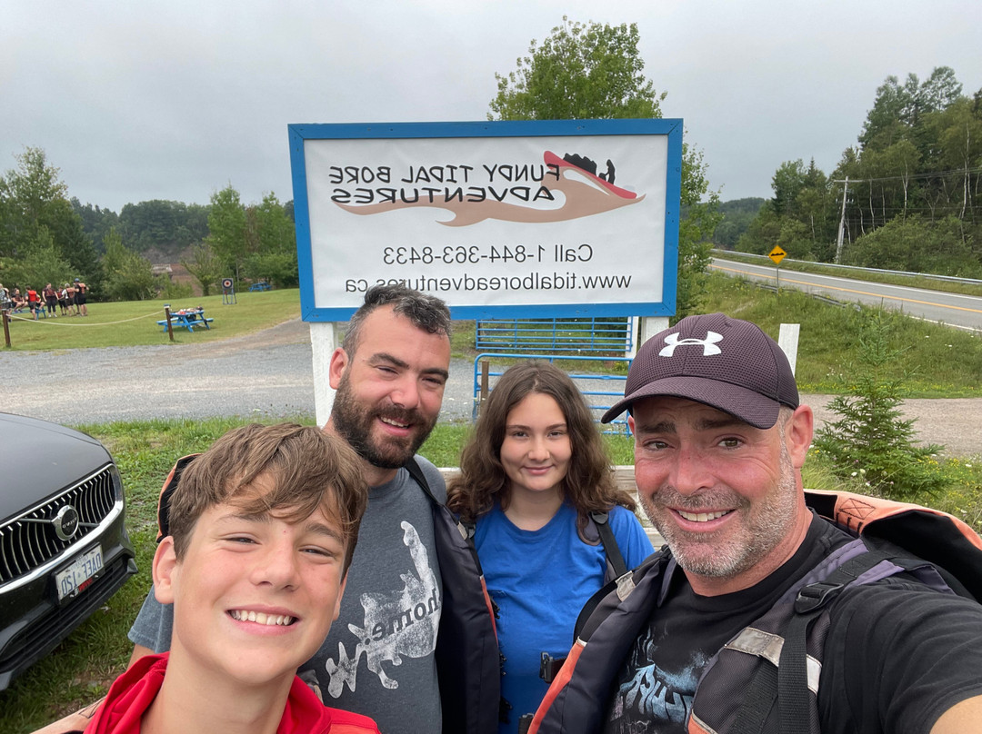 Fundy Tidal Bore Adventures景点图片