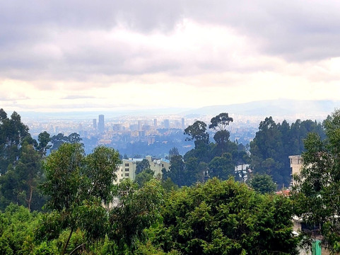 Ride on tour,travel and car rental-亚的斯亚贝巴必去景点