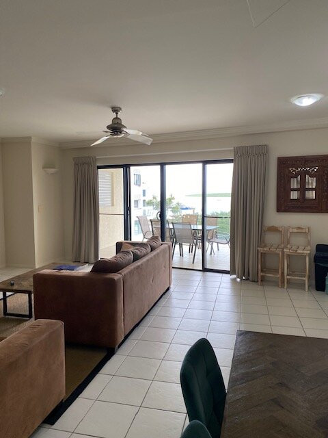 杰克纽厄尔假日公寓式酒店主图