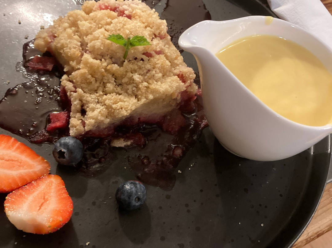 Llanelwedd Arms Hotel主图