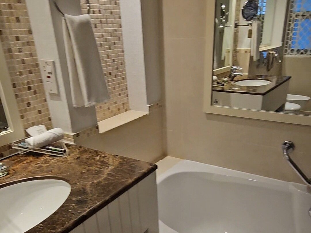 哈塔城堡酒店主图