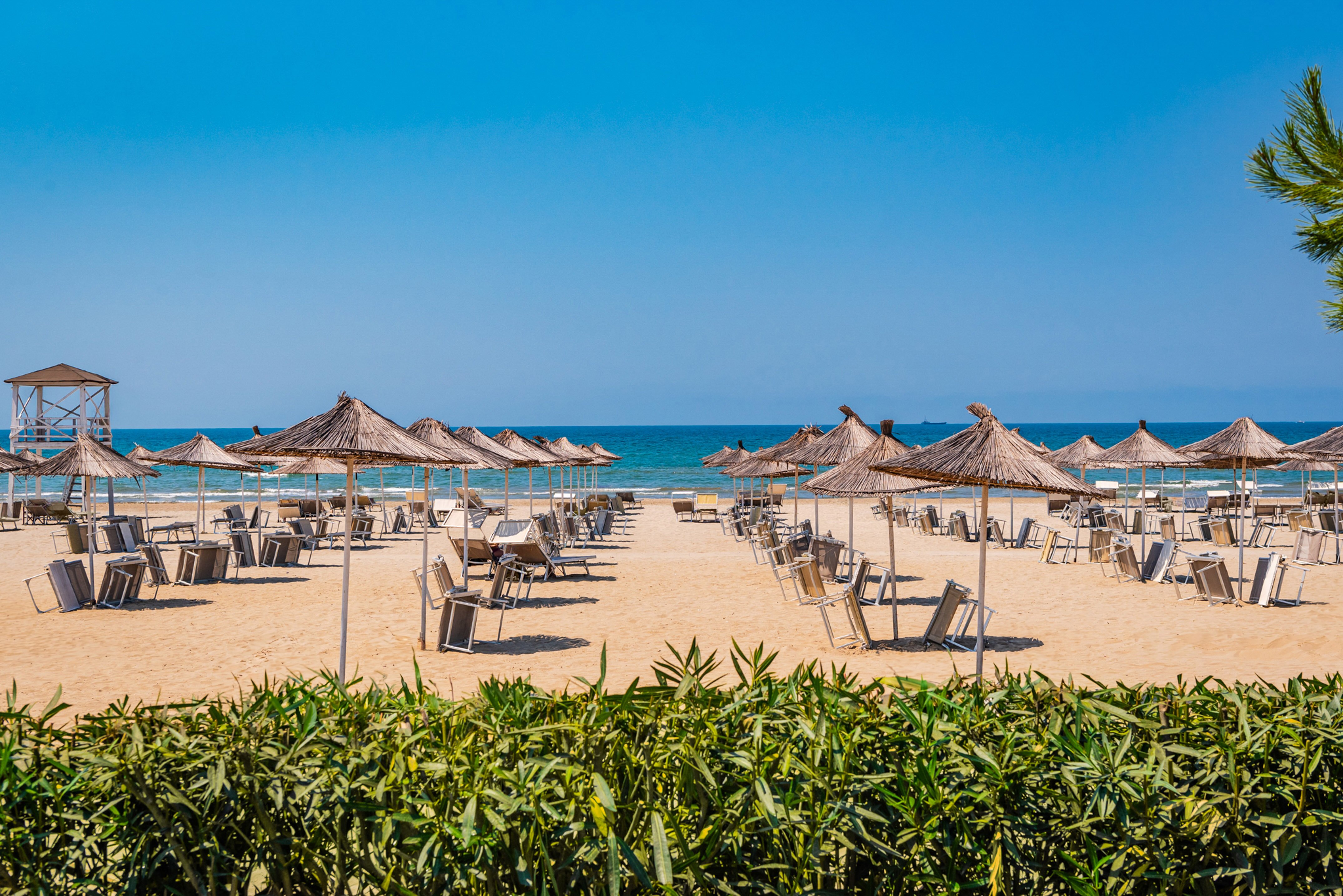 Sol Tropikal Durres-泳池
