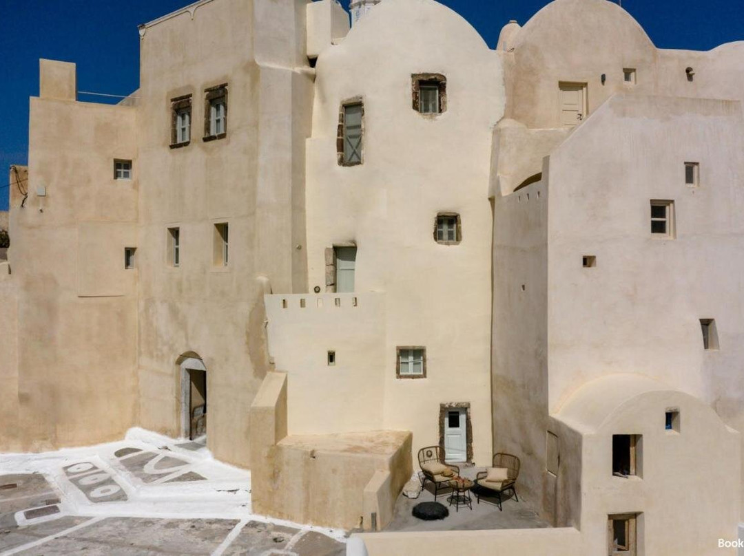 Exi Castle Suites主图