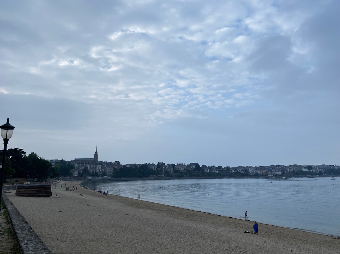 Plage du Prieure景点图片