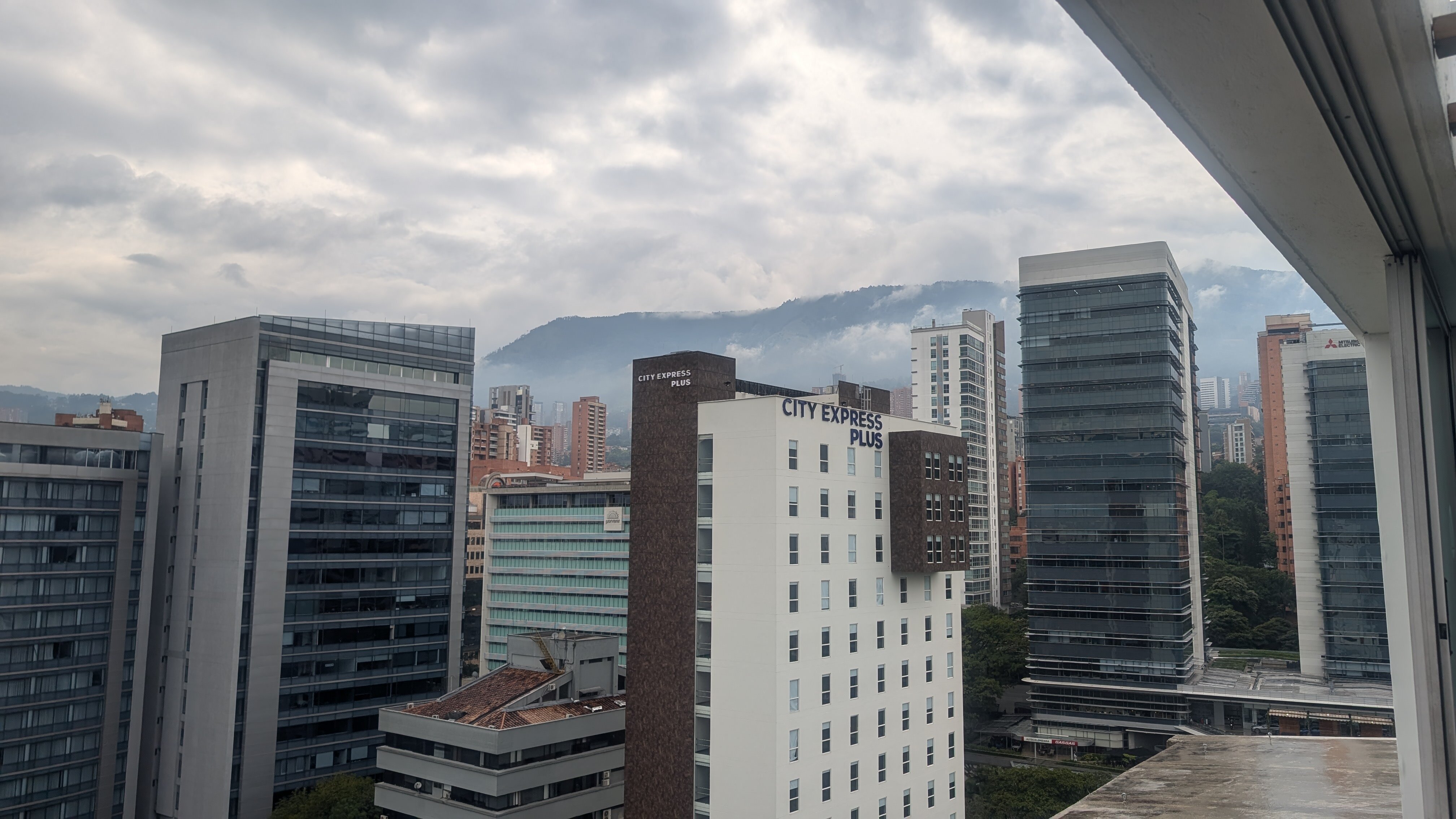 Novelty Suites Hotel-官方