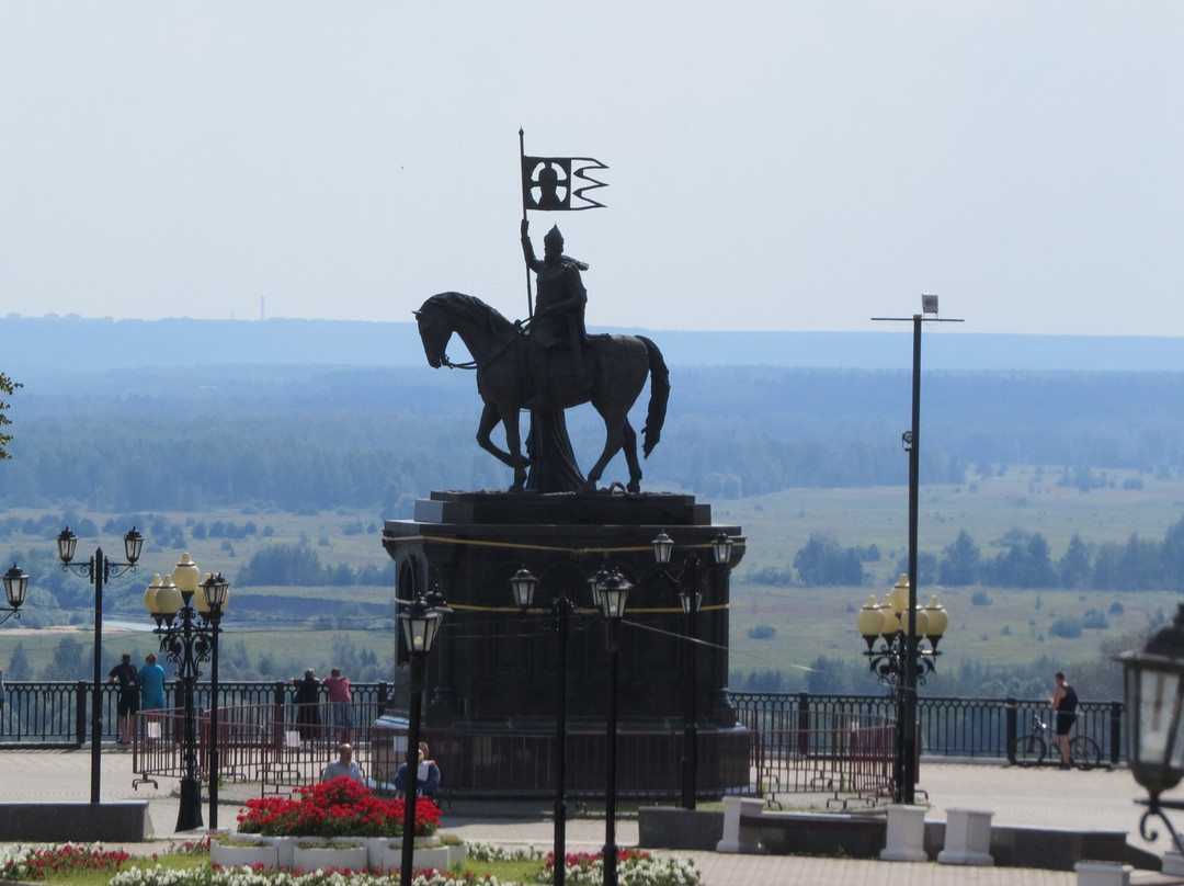 Monument to Prince Vladimir And Saint Fedor景点图片