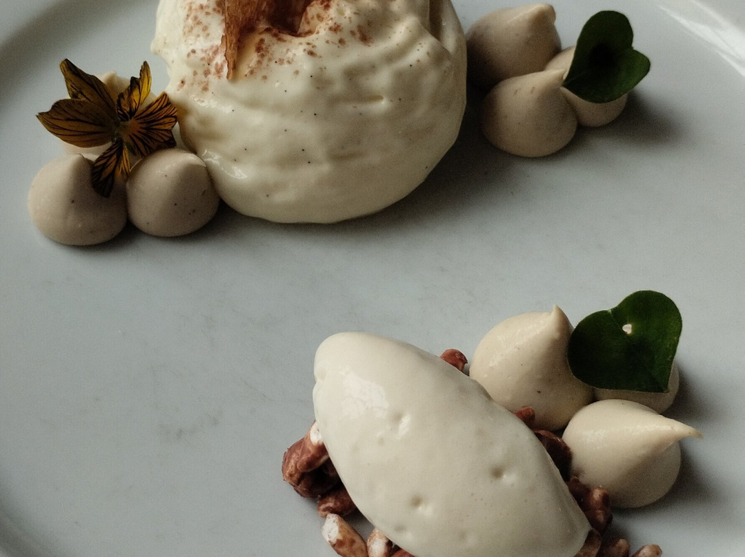 Chateau Colbert主图