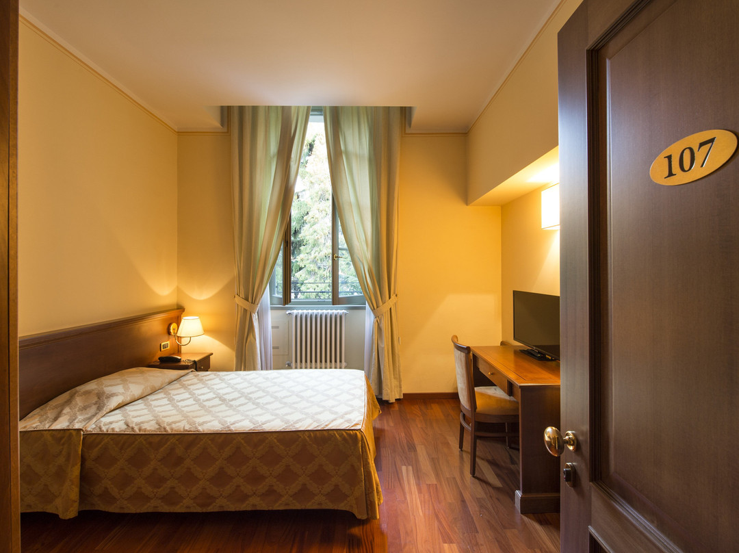 Centro Paolo Vi主图
