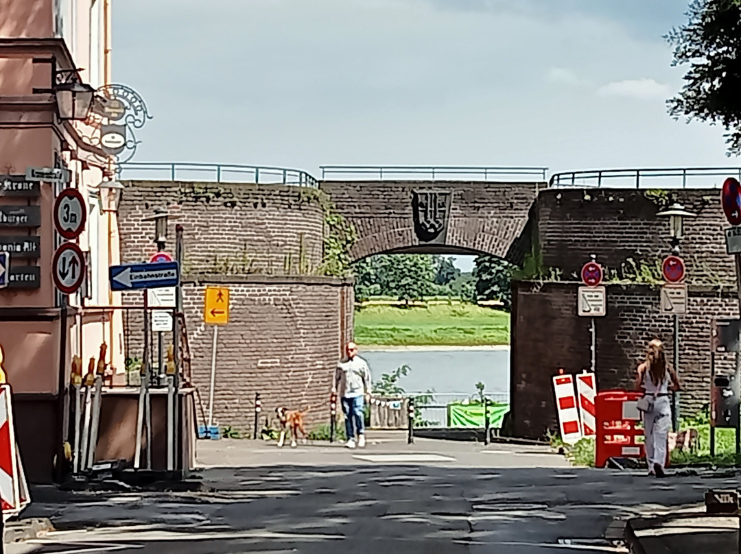 Rheinpromenade Uerdingen Am Rheintor景点图片