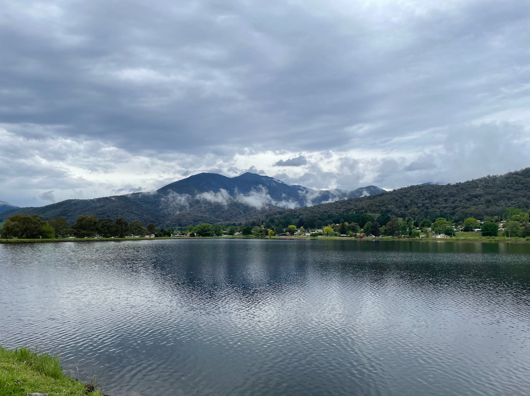 Mount Beauty Pondage-Mount Beauty必去景点