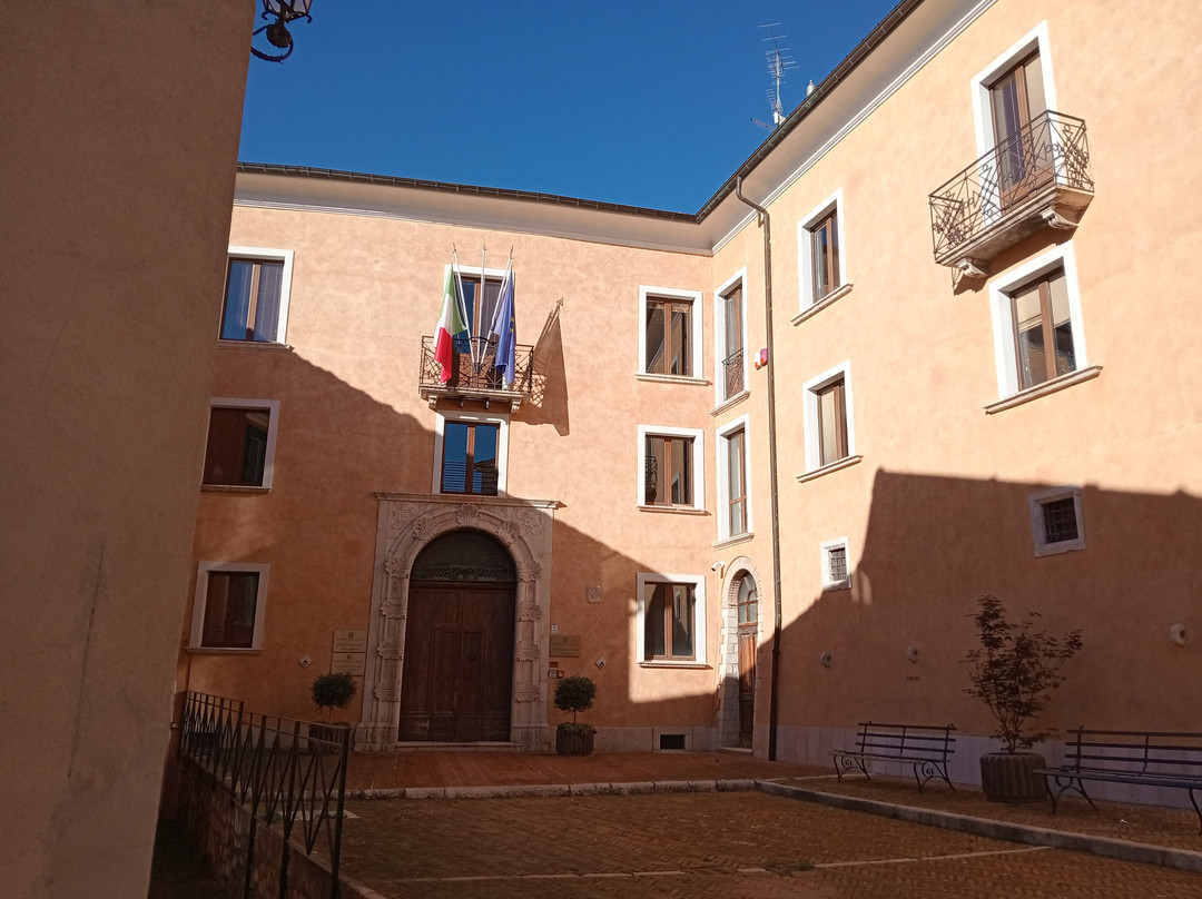 Palazzo Japoce-坎波巴索必去景点