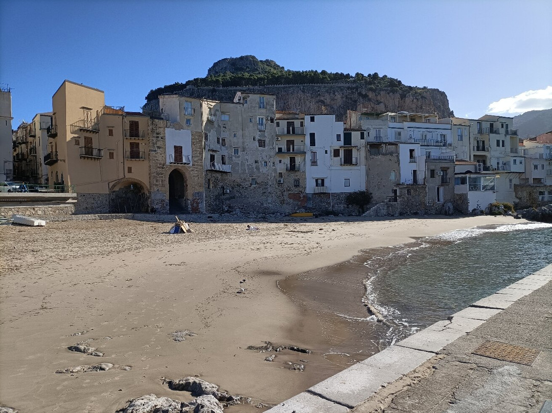 Cefalù Beach景点图片