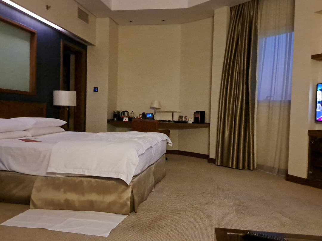 阿布扎比阿尔瓦赫达千禧大酒店和行政公寓主图