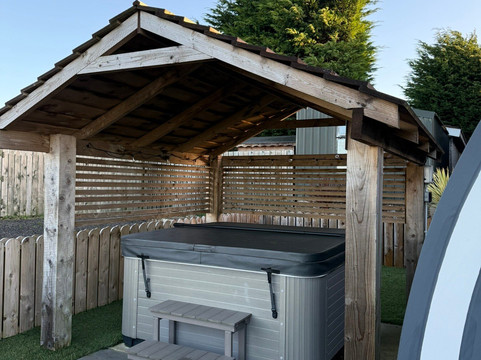 Ballyhemlin Pods主图