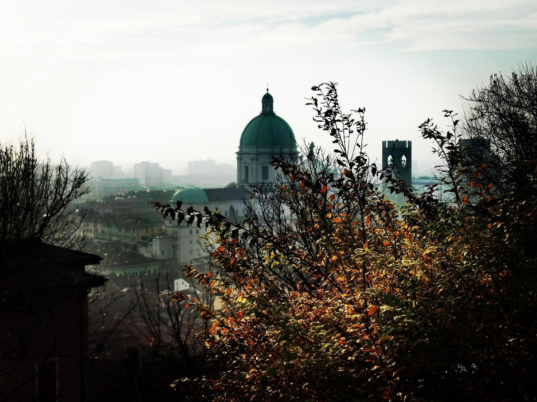 Umbrella Tours - Ca'dal Lusciàt / Nord Piedmont & Lake Maggiore