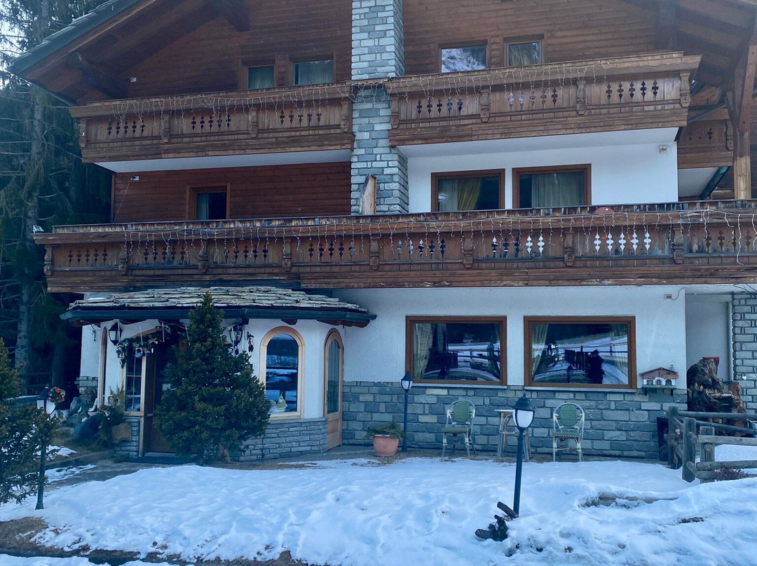 库马约尔布顿酒店主图