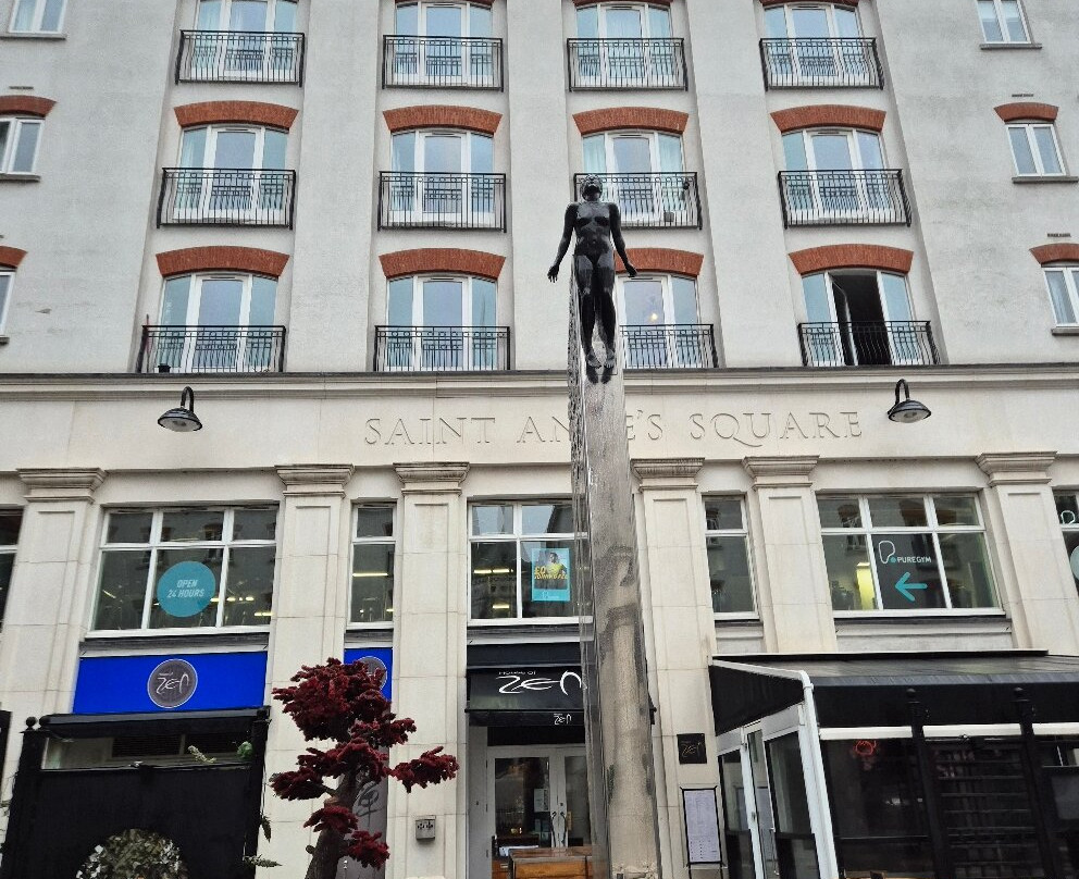 Saint Anne's Square-贝尔法斯特必去景点