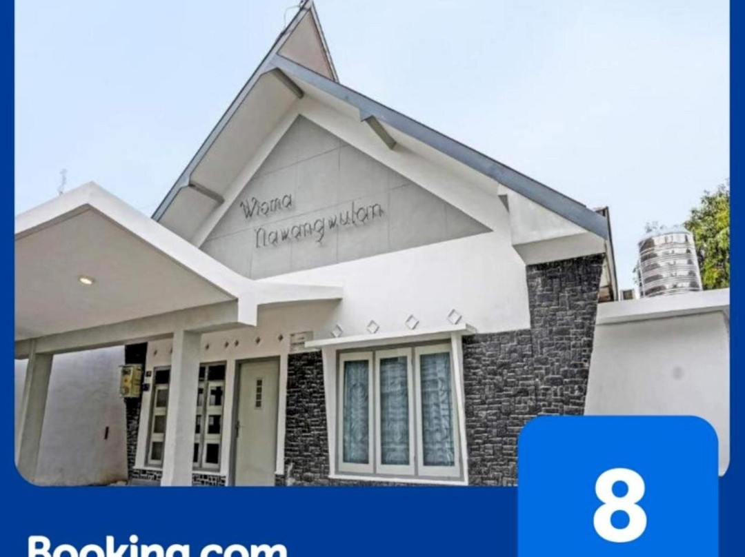 Super Oyo 91618 Hotel Nawangwulan