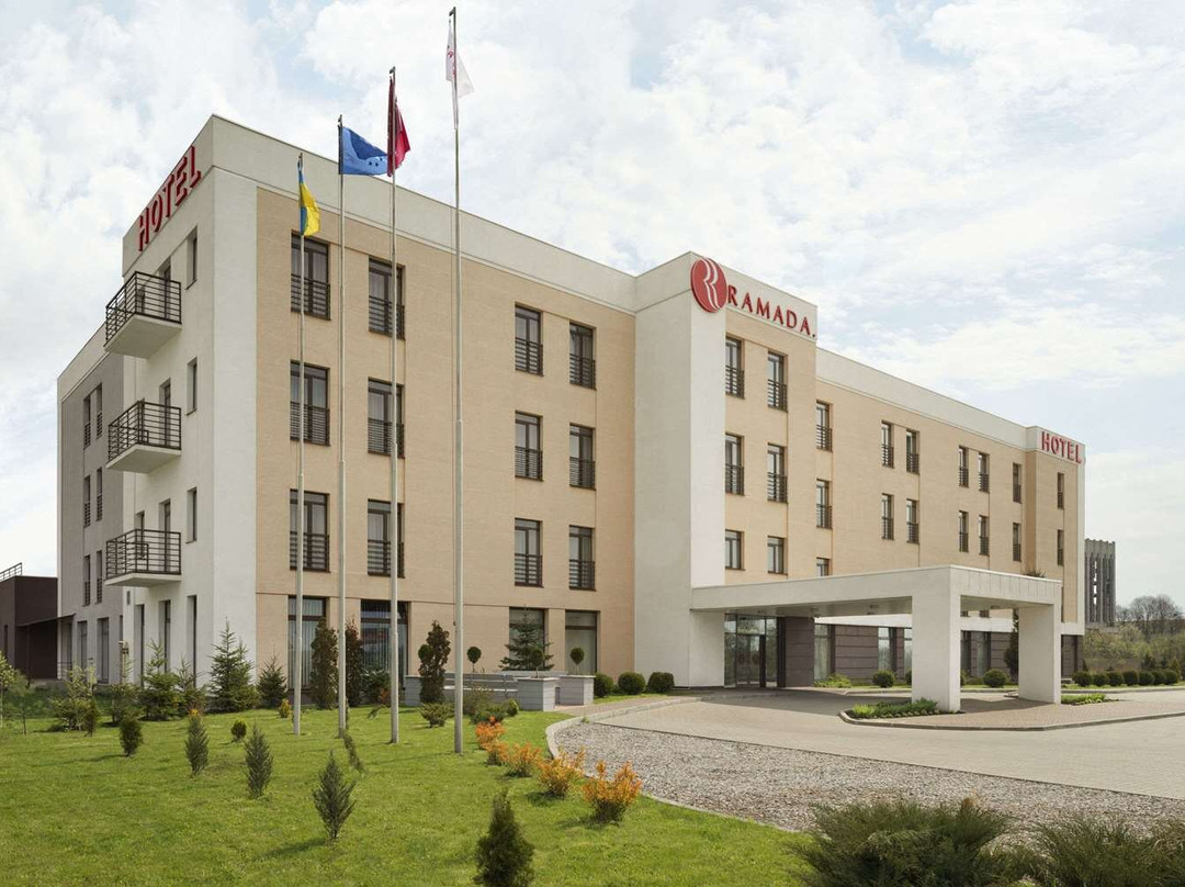 Sudovaya Vishnya酒店住宿-利沃夫华美达酒店