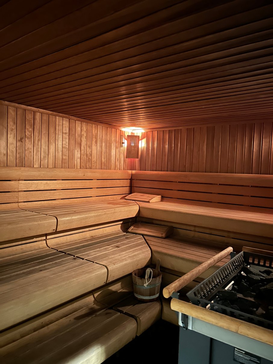 希恩特沃伊 Spa 和公寓酒店-泳池