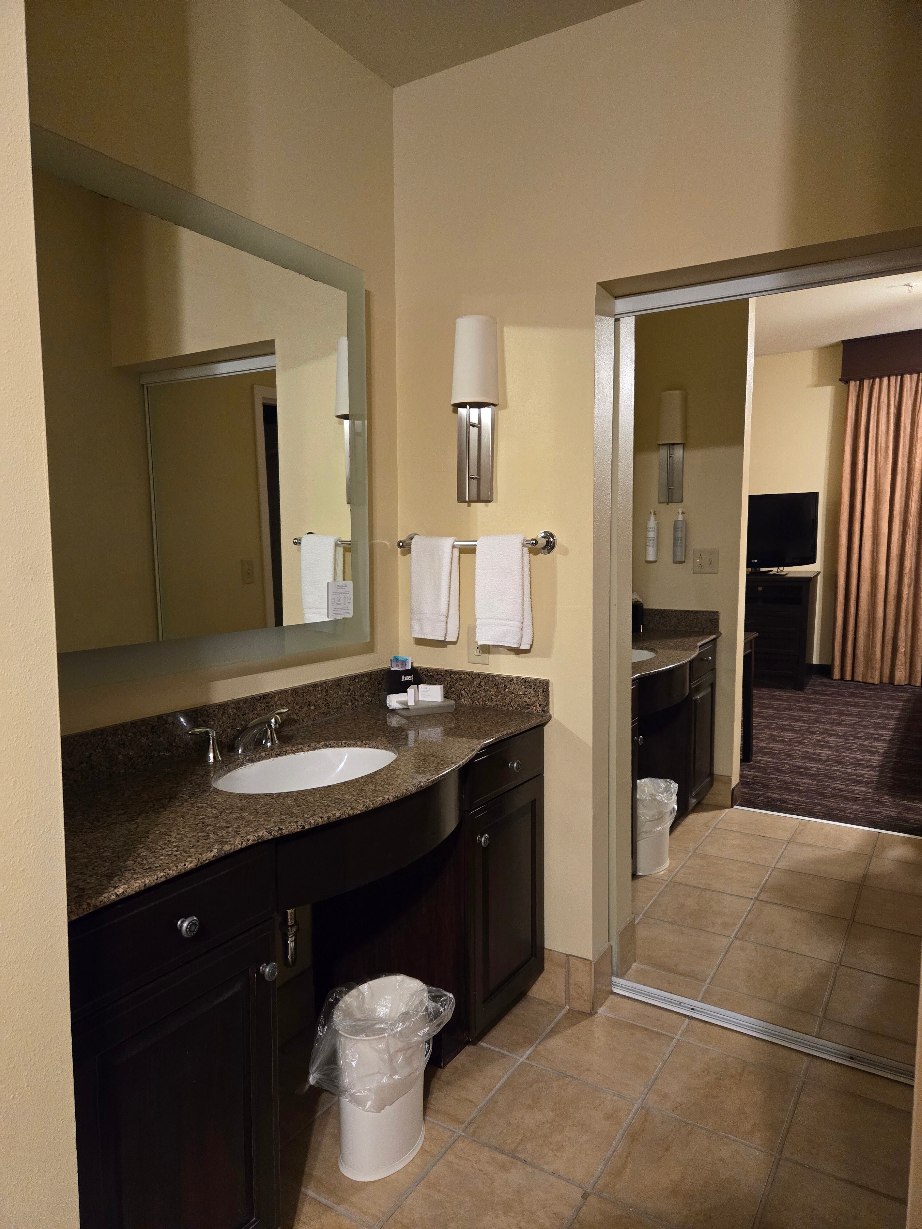 Homewood Suites by Hilton Wichita Falls-浴室