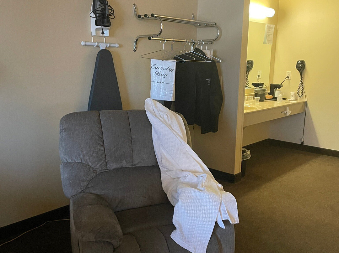 Sandhills Guest House Motel主图