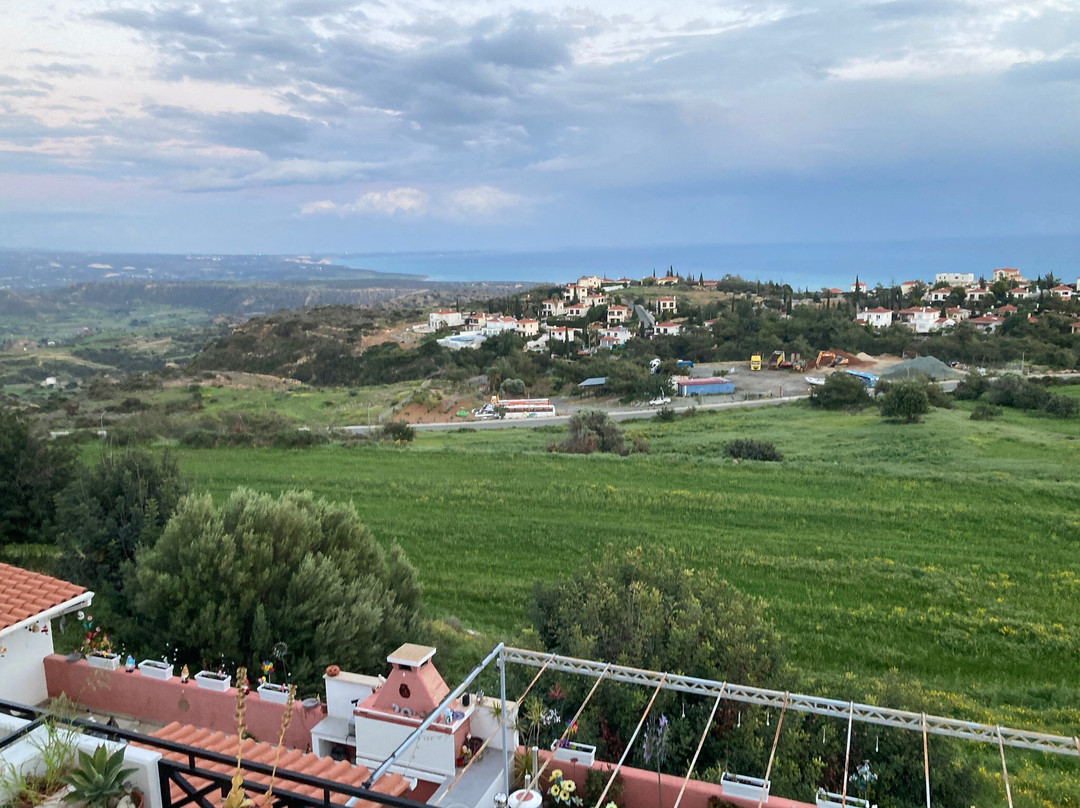 Pissouri Village Square-皮索里必去景点