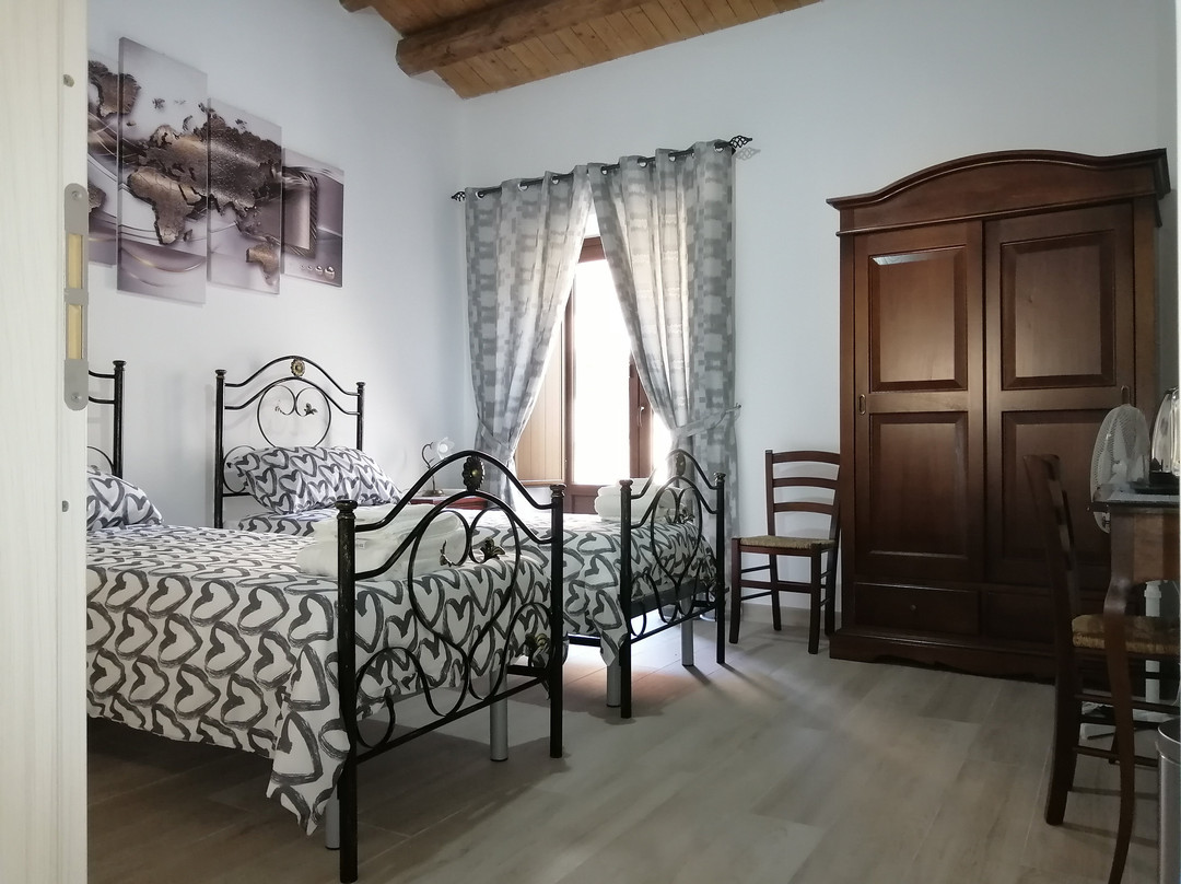 Bed And Breakfast Polizzi House主图