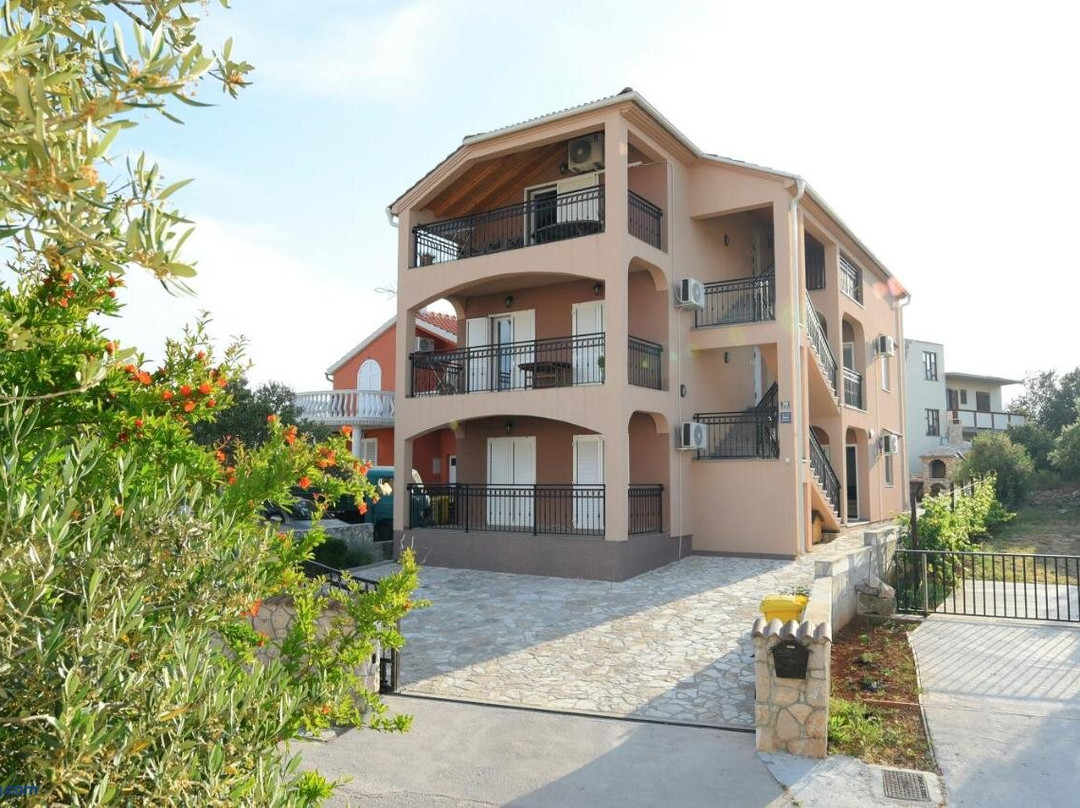 Apartmani Nataša Nino Jezera, Murter