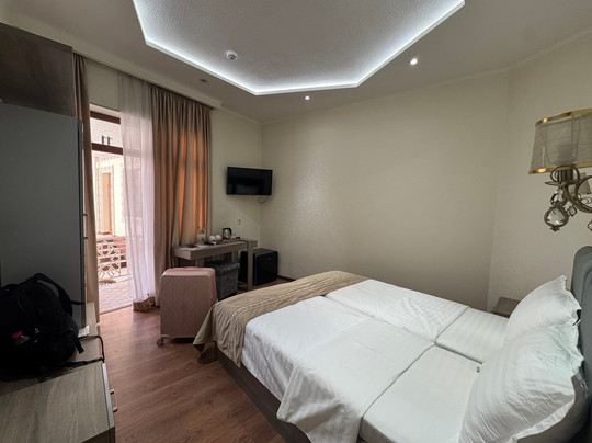 Registon Saroy Hotel主图