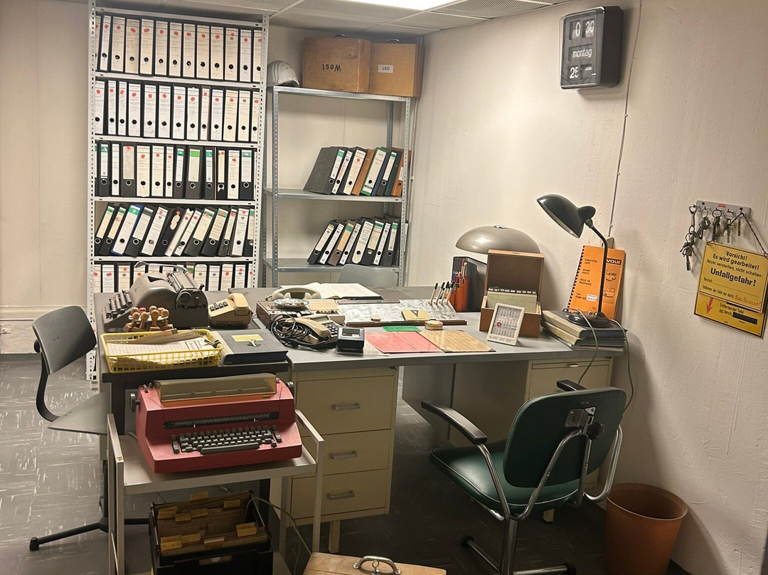 Dokumentationsstatte Regierungsbunker-巴特诺因阿尔－阿尔韦勒必去景点