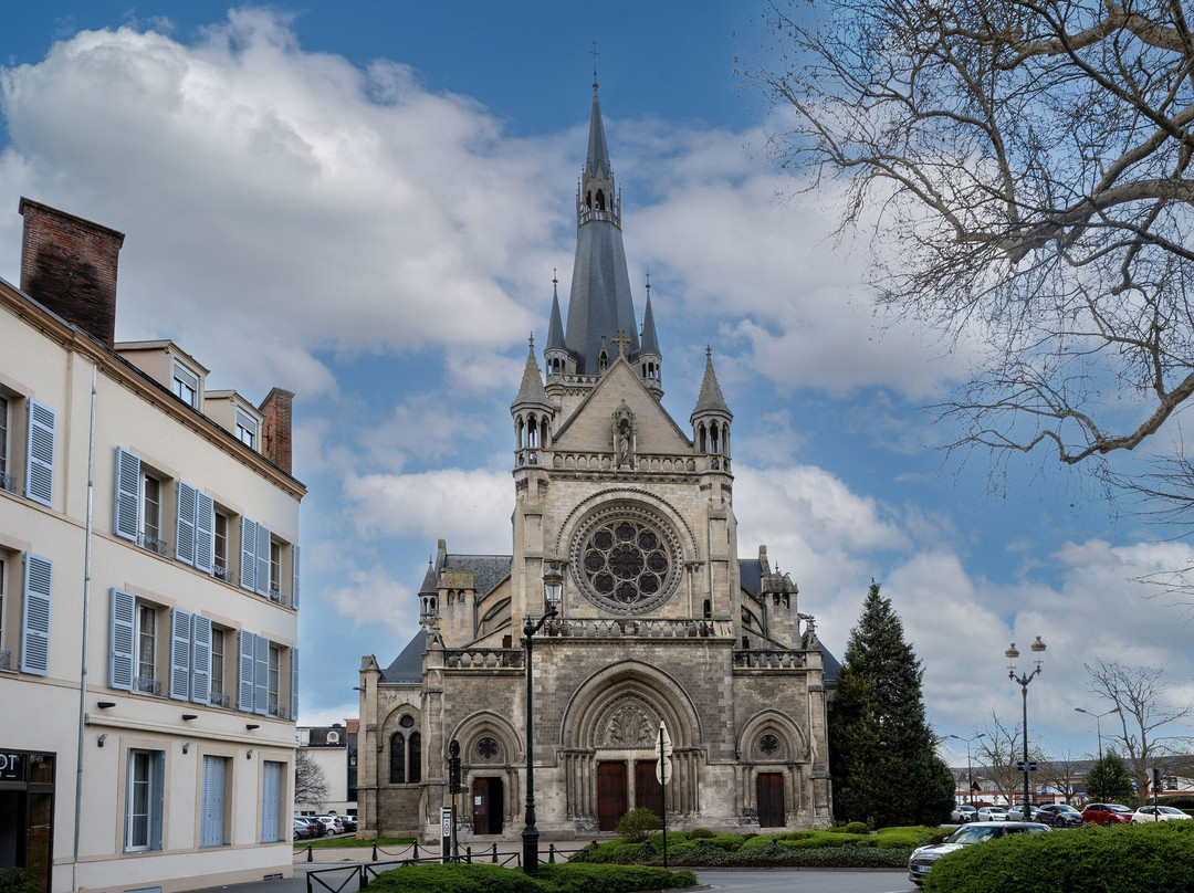 Eglise Saint Remy-Val-au-Perche必去景点