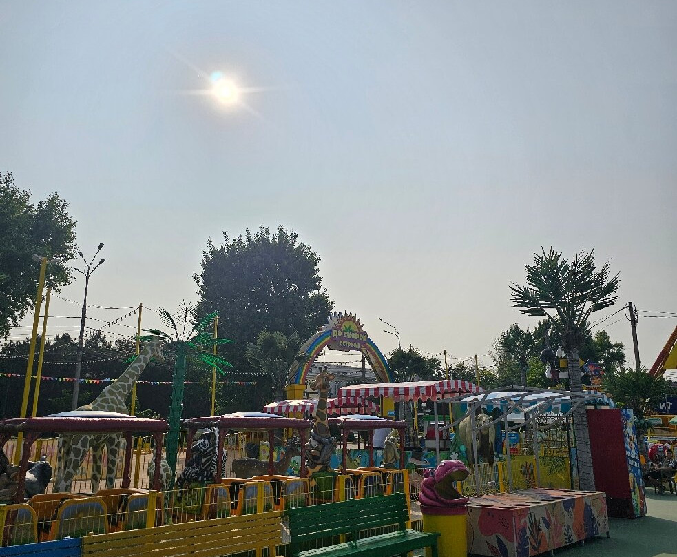 Solnechny Ostrov Park景点图片