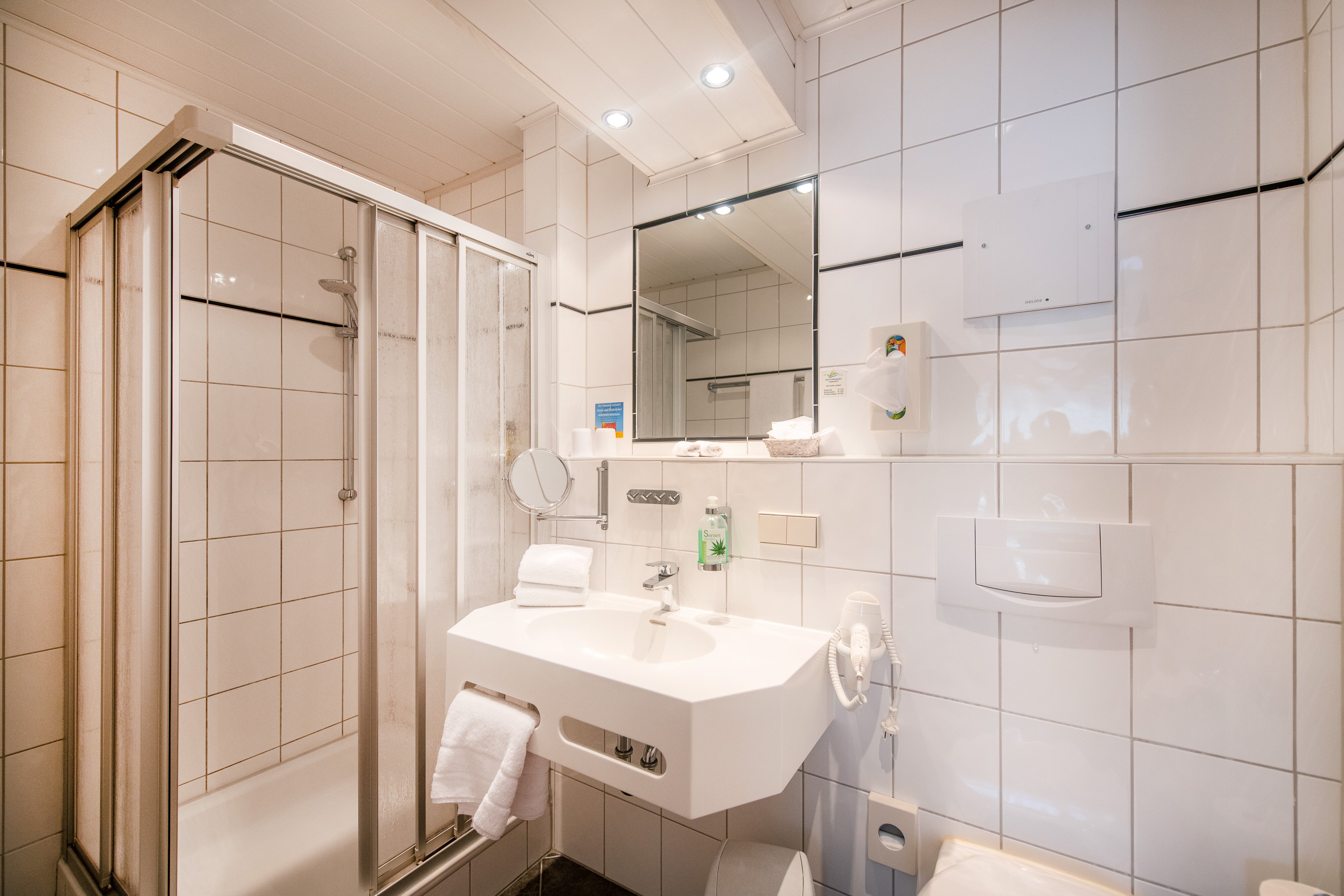 Waldesblick, Hotel & Restaurant-浴室