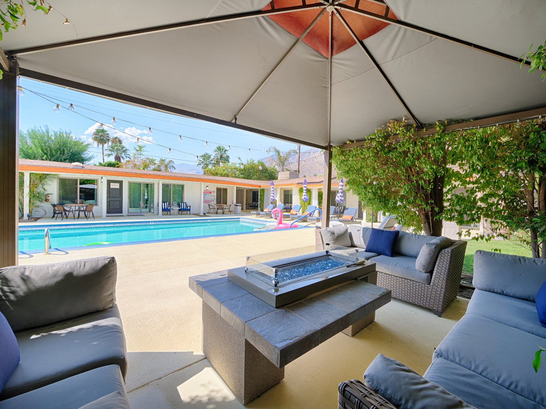 小天堂酒店主图