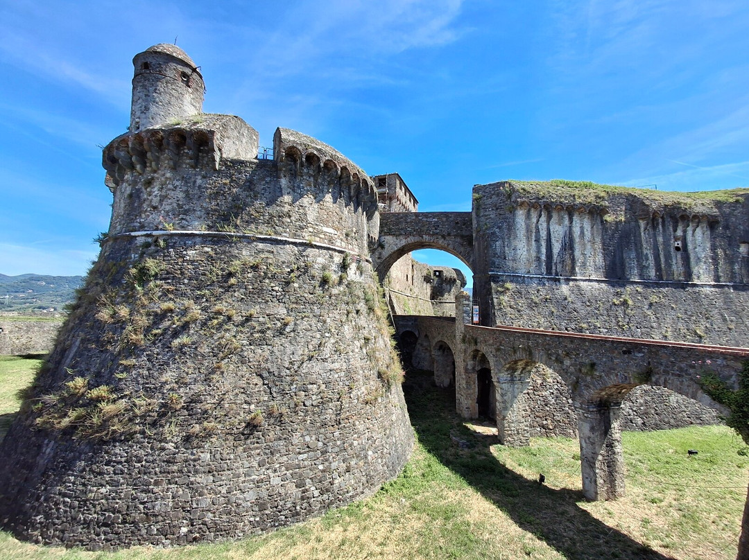 Fortezza di Sarzanello-Sarzana必去景点