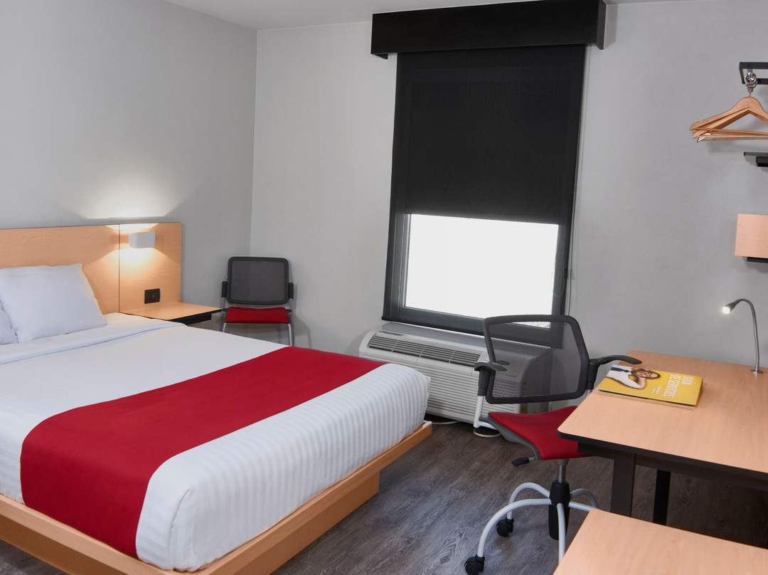 City Express By Marriott León主图