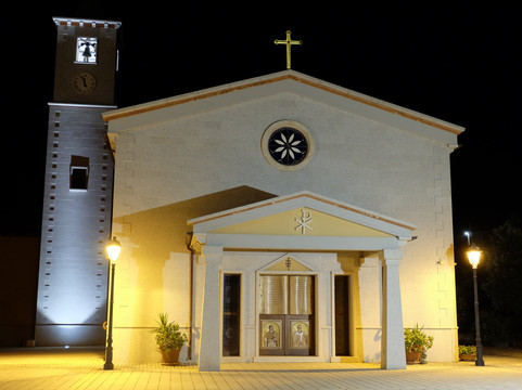 Chiesa Parrocchiale di San Paolo Apostolo-Porto San Paolo必去景点