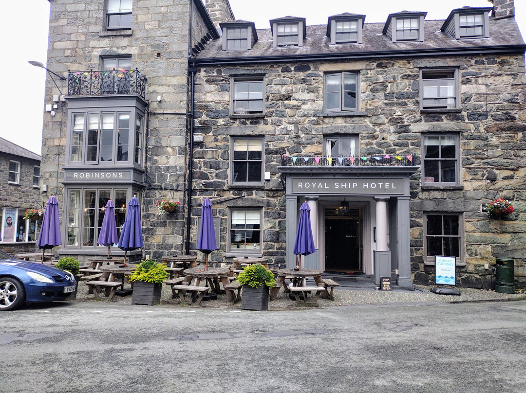 The Royal Ship Hotel主图