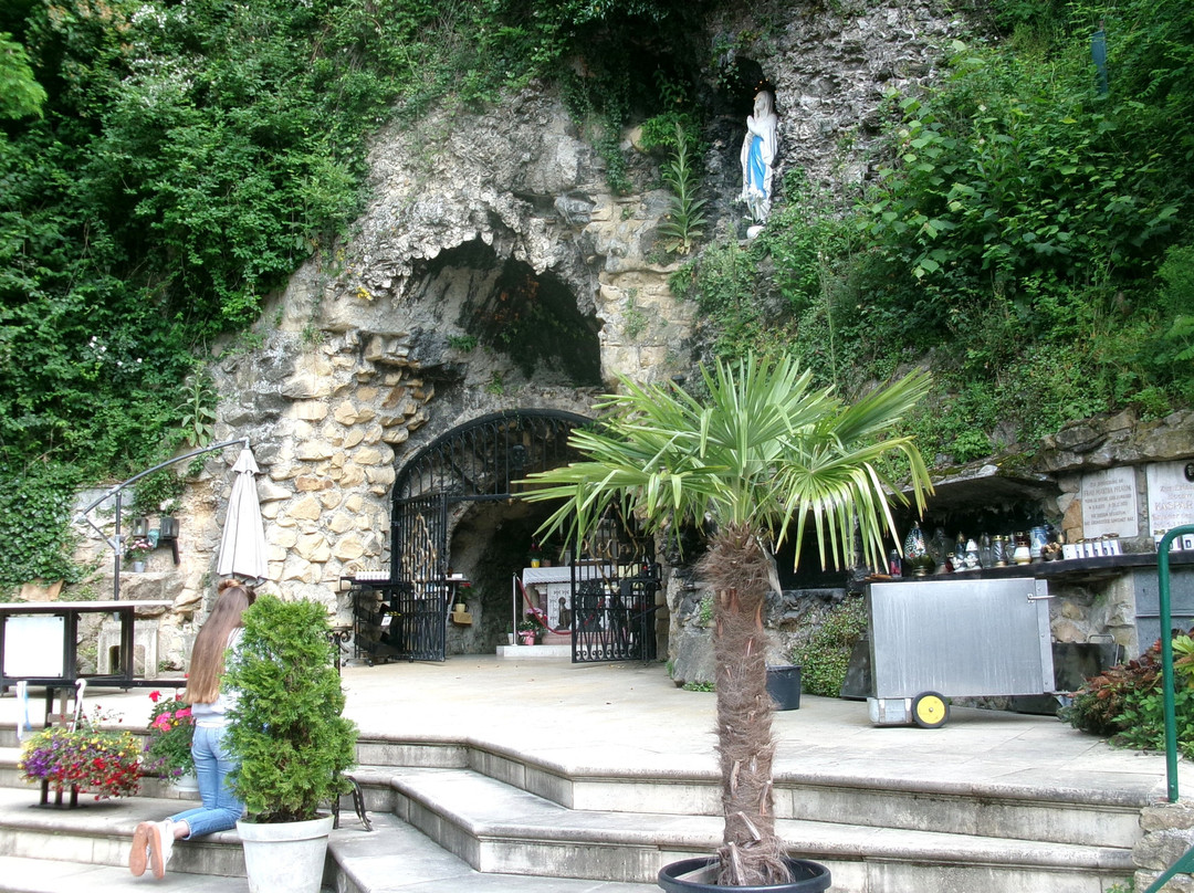 Pfarre Maria Gugging und Maria Lourdes Grotte im Wienerwald-克罗斯腾新堡必去景点