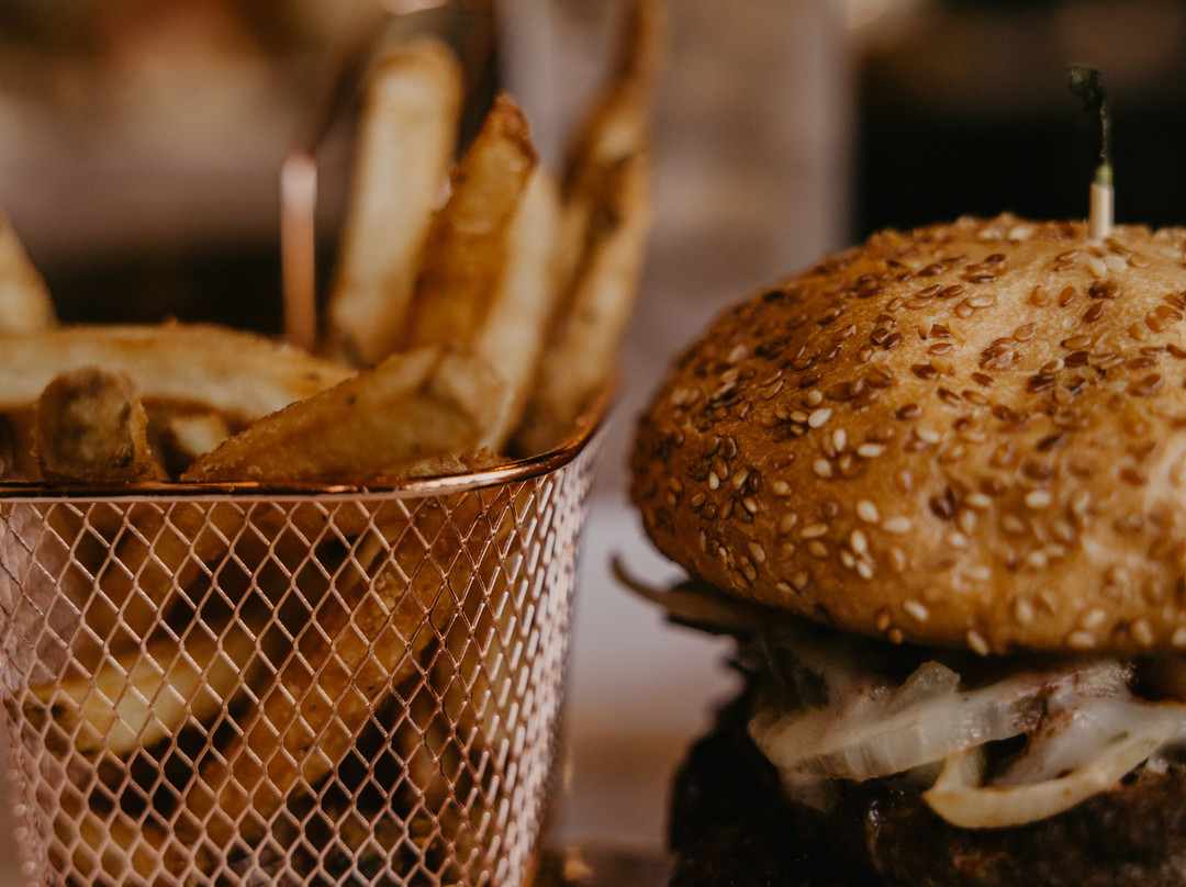 The Brooks Hotel主图