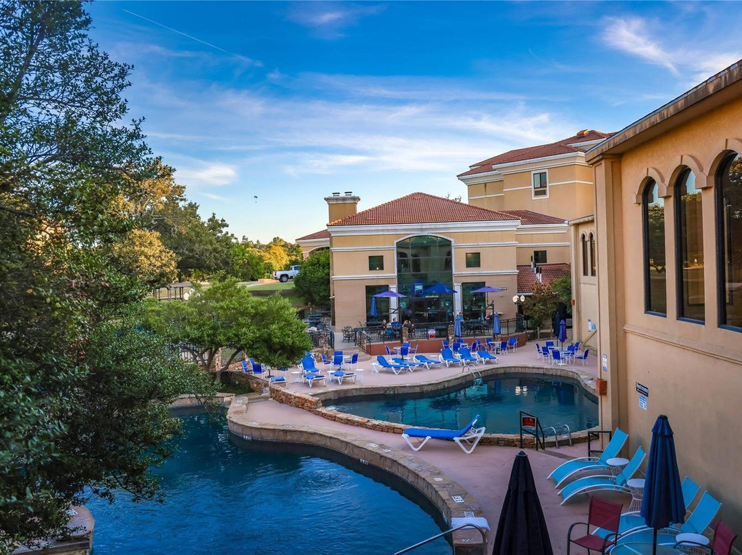 Tanglewood Resort on Lake Texoma主图