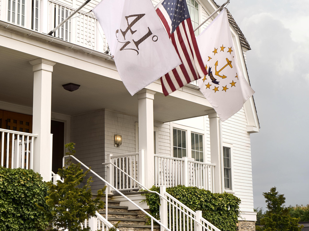 Forty 1⁰ North主图