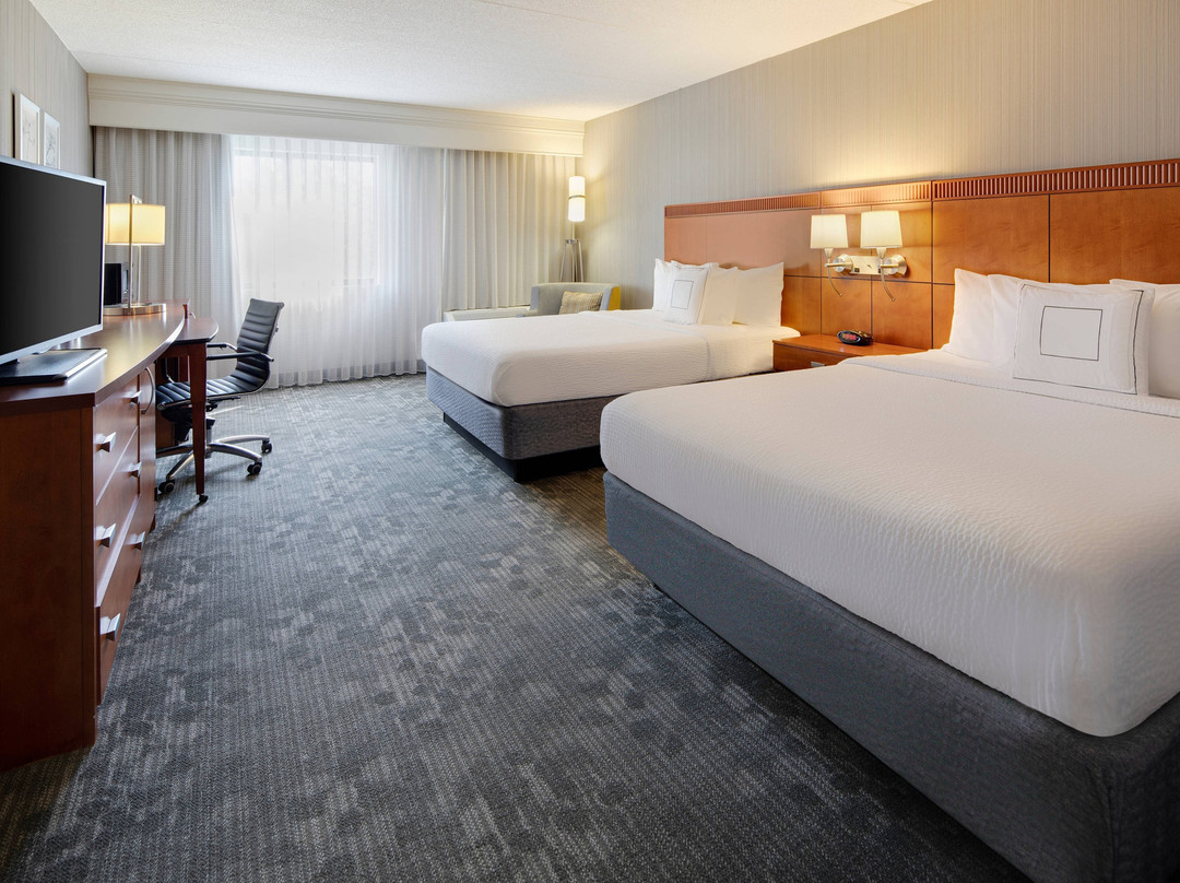 Courtyard by Marriott Cleveland Beachwood主图