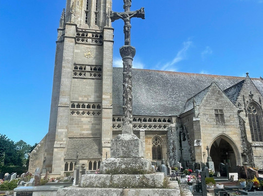 Eglise Saint-Jean-Baptiste-Saint-Jean-du-Doigt必去景点