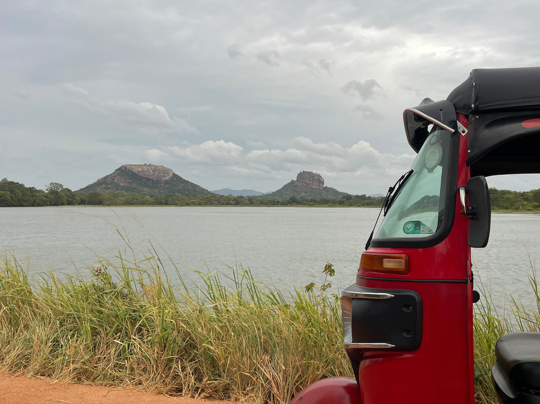 Tuk Tuk Rental Negombo-尼甘布必去景点