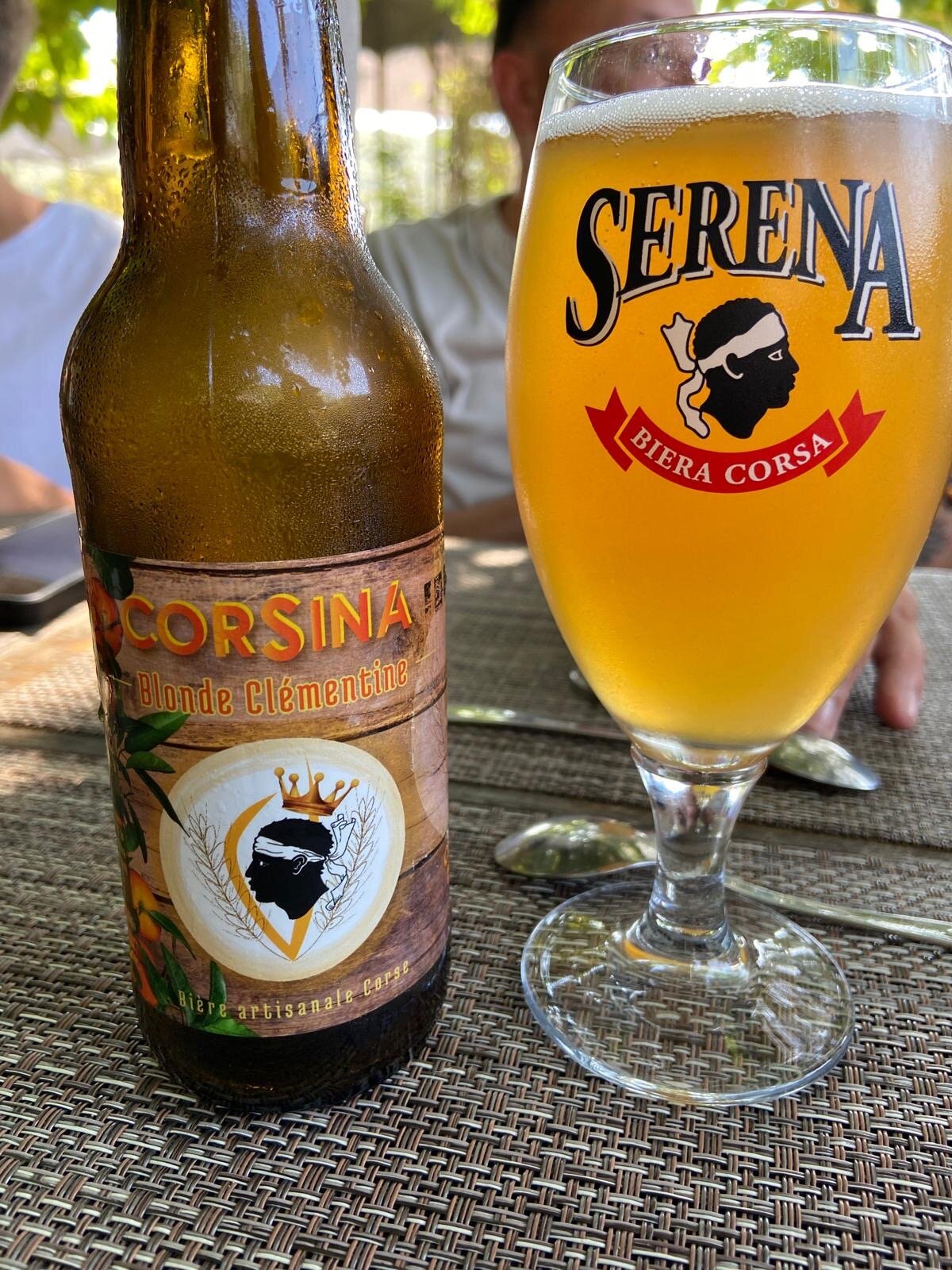 Auberge U Sirenu-官方